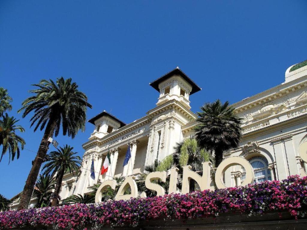 Giardino In Citta; Centralissimo サンレモ エクステリア 写真